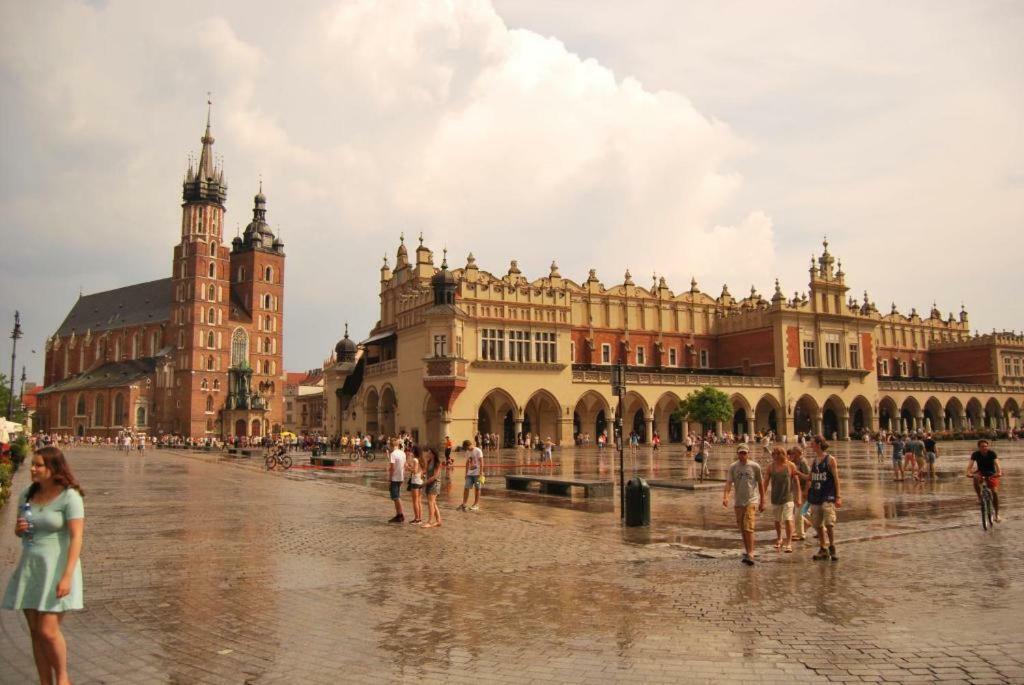 Art Pop In Cracow Apartment Krakow Luaran gambar